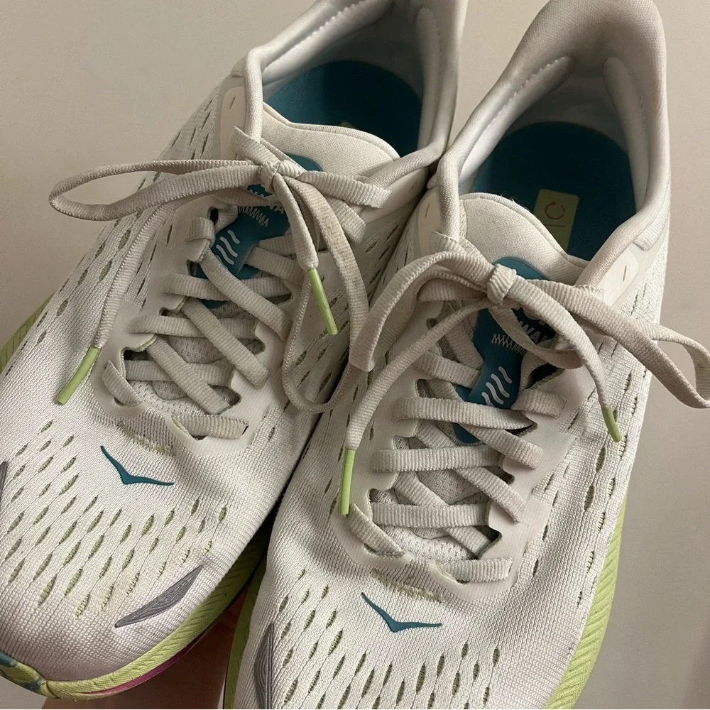 Hoka Kawana Running Shoes 8 - Picture 9 of 16